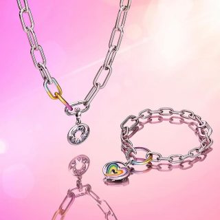 Chain reaction. Add a bit of summer flavour to your stack with colourful links. 😋#pandora #pandoraME #ForEveryMe